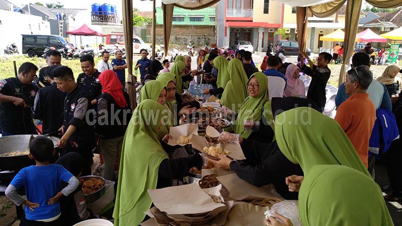 PT Pulau Mas Gelar Bakti Sosial untuk Anak Yatim dan Kaum Duafa