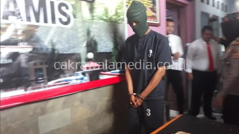 Curi Besi Bangkai Kapal Viking Legos, Seorang Nelayan Dibekuk Polres Ciamis