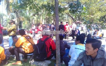 Telat, Para Pendukung Pasangan Cabup KBB Terlunta-lunta
