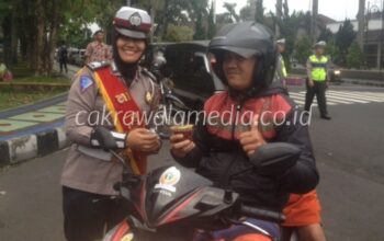 Disangka Razia Padahal Bagi-bagi Takjil