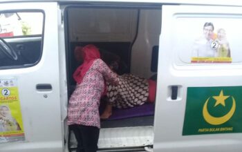 Bayi Laki-laki Lahir di Ambulance PBB