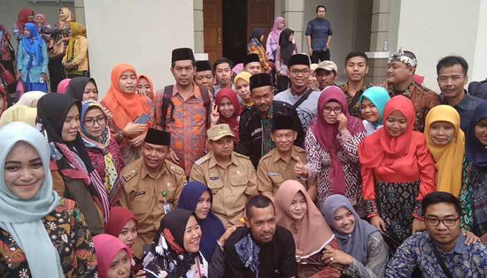 Gelar Silaturahmi dengan Guru Sukwan, Uu Bacakan Maklumat Proses Pengangkatan Guru Non PNS
