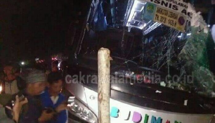 Hindari Motor, Bus Budiman di Ciamis Hantam 4 Orang Pejalan Kaki Hingga Tewas