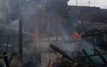 Diduga Akibat Konsleting Listrik, Rumah Kaka Beradik di Banjar Habis Dilalap si Jago Merah