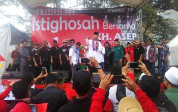 Dalam Kampanye Terbukanya, Paslon Elin-Maman Lebih Pilih Istighosah