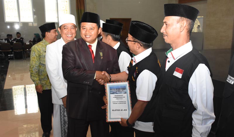 Bupati Minta Calon Jemaah Haji Jaga Nama Baik Bangsa Indonesia