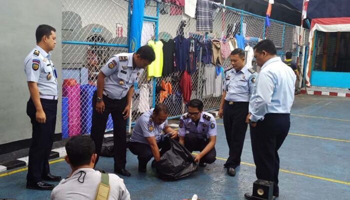 Warga Binaan di Lapas Tasik Disidak