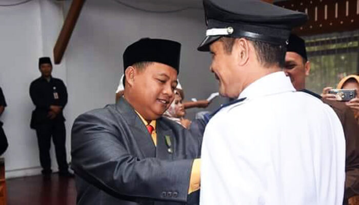 Lantik 19 Pejabat, Uu Sampaikan Amanat Kakeknya