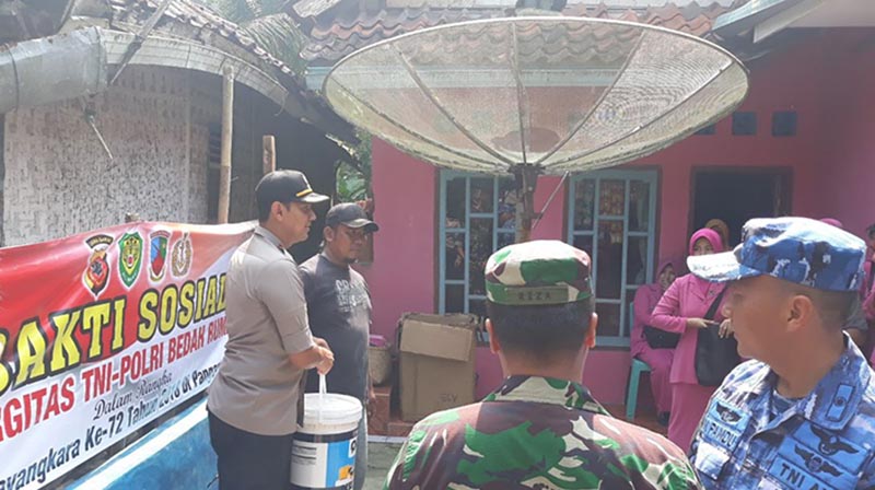 Karya Bakti Sinergitas TNI POLRI, Polres Ciamis Bedah Rumah Warga Desa Purbahayu Pangandaran