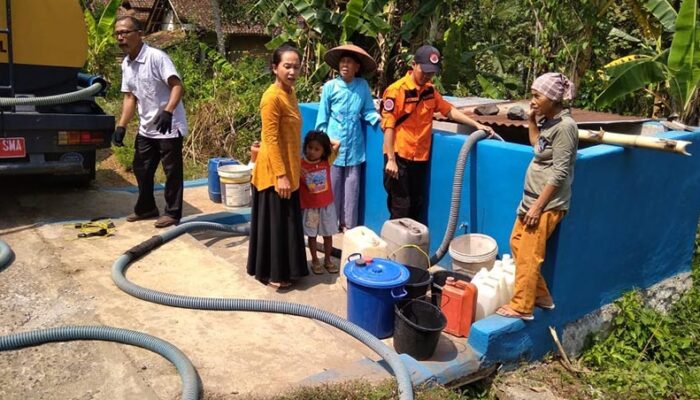 Antisipasi Kekeringan, BPBD Kab Ciamis Distribusikan Air Bersih ke Pelosok Daerah