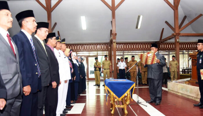 Tingkatkan Kapasitas Lembaga, Bupati Tasik Lantik 106 Pejabat