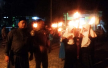 Warga Cigombong Jadikan Pawai Obor 1 Muharram Tradisi Tahunan