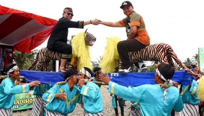 Helaran Kesenian Bukti Lestarikan Seni Tradisional