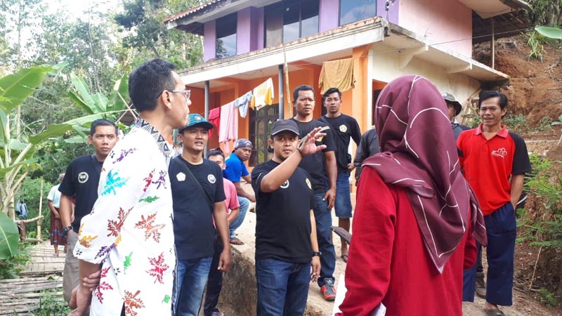 Tolak Penambangan Gunung Pangajar, 2000 Massa Siap Turun Gunung
