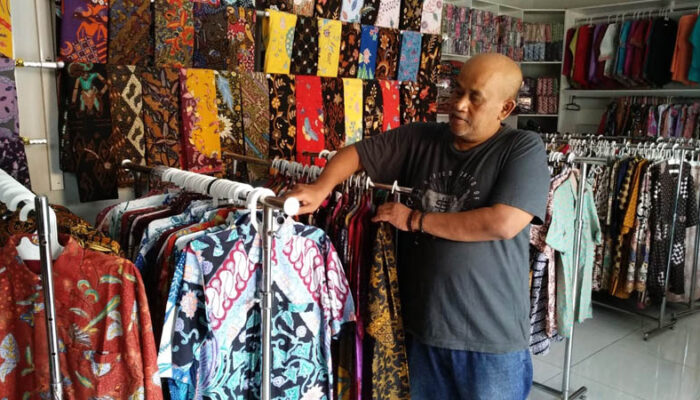 Perajin Batik Kesulitan Bahan Baku