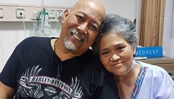Istri Indro ‘Warkop’ Minta Dipakaikan Hijab Sebelum Meninggal