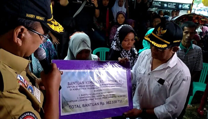 Korban Banjir Bandang Dapat Santunan