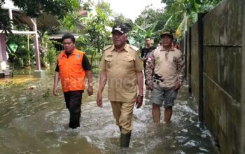 Tinjau Lokasi Banjir, Wabup Pangandaran Didampingi Kapolres Ciamis