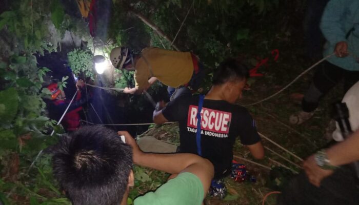 Empat Mahasiswa Jatuh dan Terjebak di Sebuah Gua di Tasikmalaya