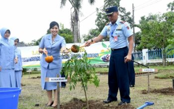 Jaga Ekosistem Alam, Komandan Lanud Wiriadinata Tanam 1000 Pohon