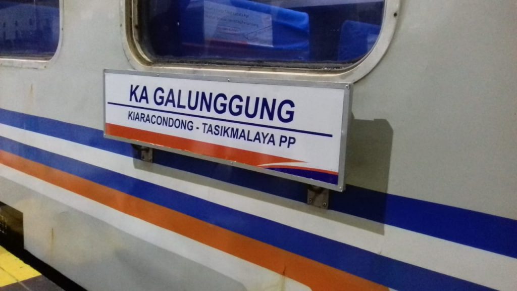Luncurkan KA Galunggung, PT KAI Gratiskan Tiket Bandung-Tasik Sebulan