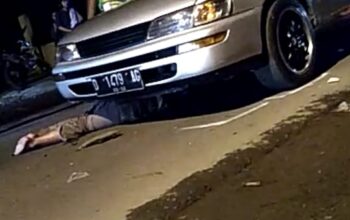 Kendaraan Sedan “Lahap” 3 Pengendara Motor, di Jalur  Tasik – Garut
