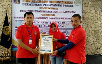 Imigrasi Tasik Berikan Penghargaan Kepada Pegawai Berprestasi