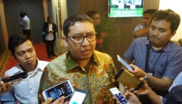 Fadli Zon: Elektabilitas Prabowo – Sandiaga Bakal Kalahkan Jokowi – Ma’ruf Amin