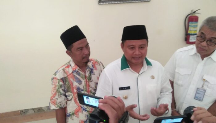 Uu Minta di Tasik Ada Gerbang Tol Cigatas