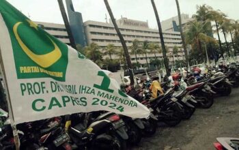 Ribuan Bendera Yusril For Presiden 2024 Berkibar di Rakornas