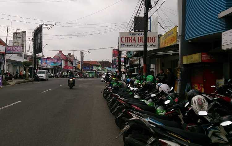 Saat Ojol Bergaya Opang