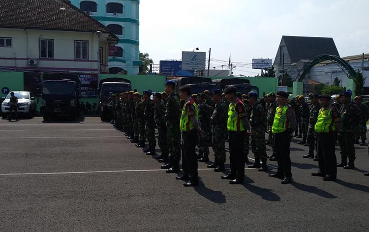 Ketika TNI Turun Tangan Membangun Desa di Tasikmalaya