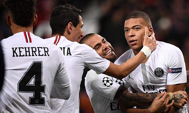 PSG Kalahkan MU di Old Trafford 2 Gol Tanpa Balas
