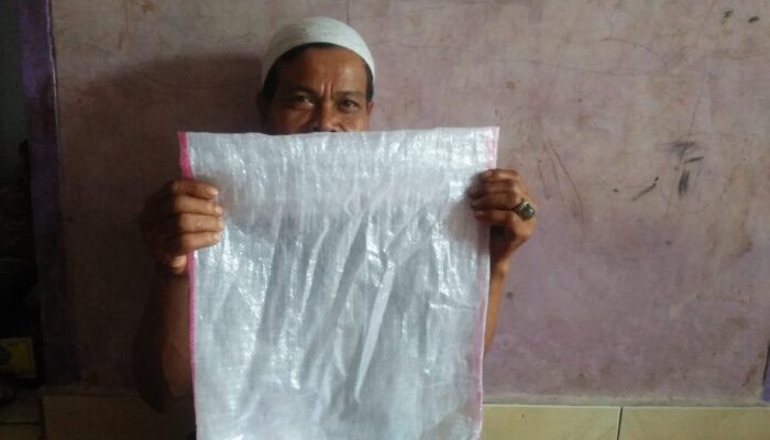 Warga Pertanyakan Merek Beras dari Bantuan Pangan Non Tunai
