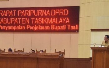 Bupati Ade Sukses Paparkan LKPJ 2018