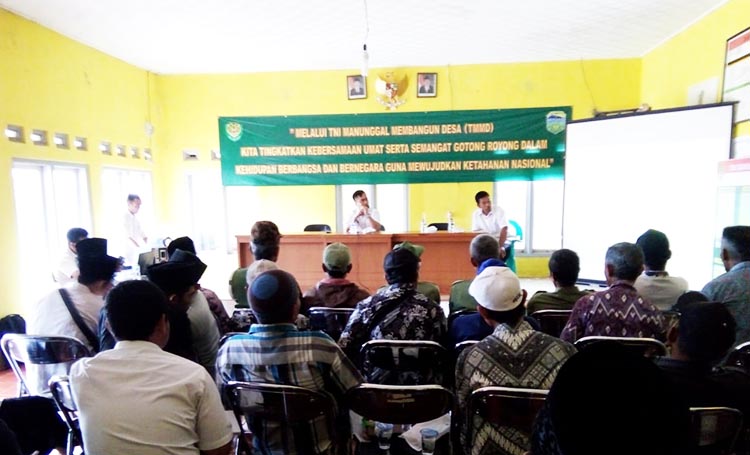 Ketika Warga Desa Diberi Pencerahan Soal Hukum