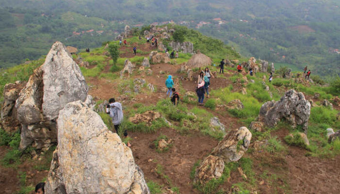 Menelusuri Misteri Terowongan Pabeasan-The Big Secret Of Sundanese; Gua Pawon