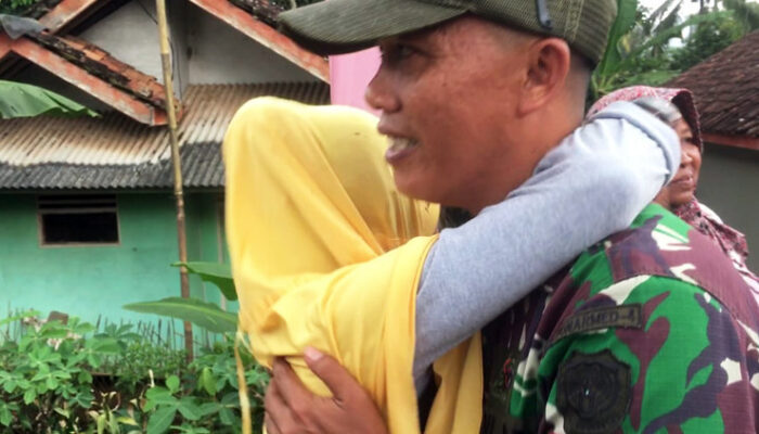 Penutupan TMMD Ke-104 Diwarnai Tangis Haru