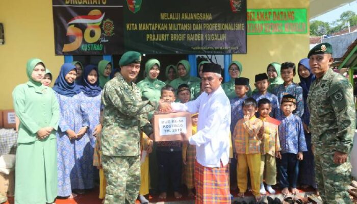 Sambut HUT Kostrad ke 58 Brigif Raider 13 Lakukan Baksos