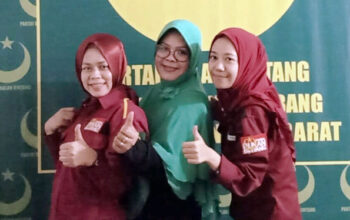 “Perempuan” Aset Negara dan Madrasah Utama Bagi Anaknya