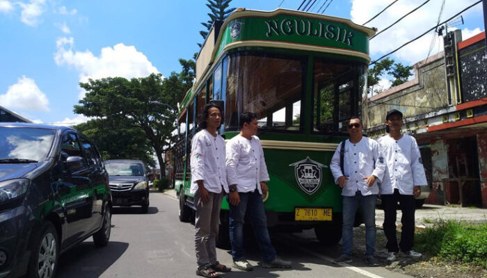 Bus Ngulisik Tasik Hadir Dongkrak Situs Sejarah