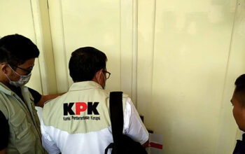 KPK Geledah Dua Ruangan di RSUD dr. Soekarjo
