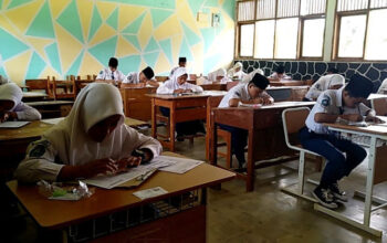 SMP 2 Sukaraja Butuh Bantuan Sarana Prasarana untuk Ujian Nasional