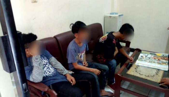 “Nyemen” di Komplek Gedung Bupati Tasik, Tiga Remaja Digiring Satpol PP
