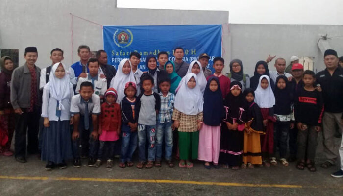 Bantu Anak Yatim Piatu dan Duafa, Bupati KBB Apresiasi PWI Jabar