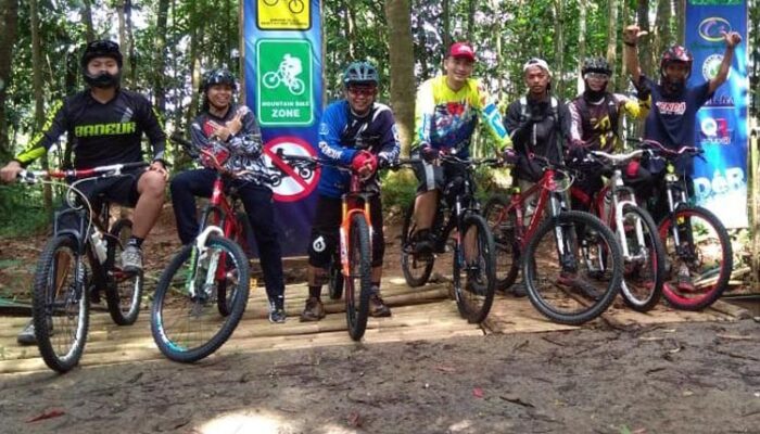 Rien: Bersepeda di Bulan Puasa Sangat Baik untuk Kebugaran Tubuh