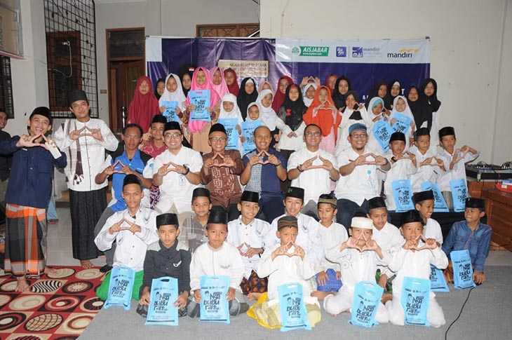 Begini Kolaborasi AIS Jabar-MAI Foundation Mengisi Bulan Suci