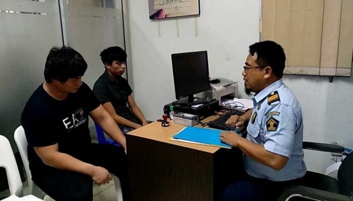 Imigrasi Tasik Deportasi 8 WNA Ilegal