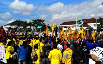 May Day, Buruh dan Aliansi Mahasiswa Tuntut Upah Sesuai