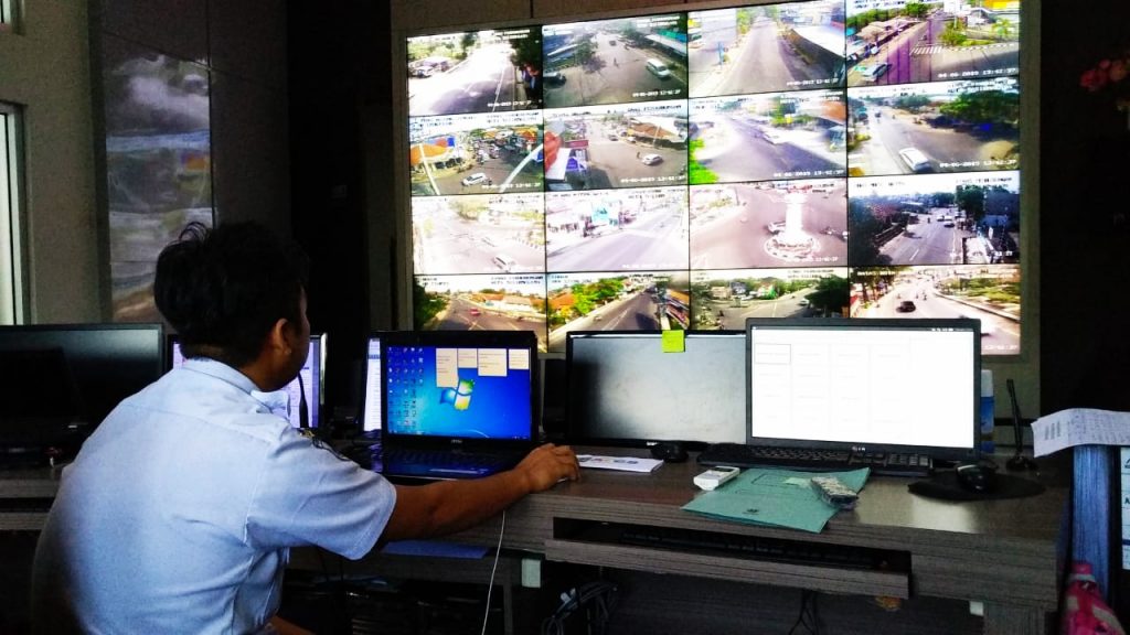Dishub Kota Tasik Pantau Jalur Kemacetan Lalu Lintas Lewat CCTV ATCS